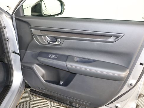 Used 2025 Honda CR-V Sport-L image 39