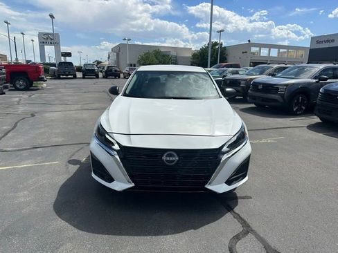 Used 2025 Nissan Altima 2.5 SV AWD/4WD image 4