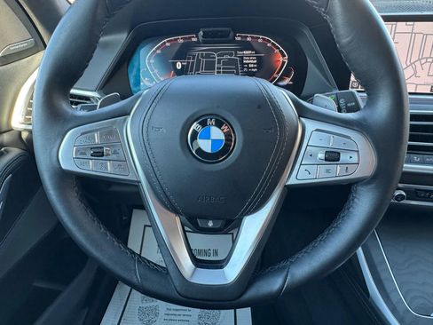 Used 2021 BMW X7 xDrive40i w/ Premium Package image 32
