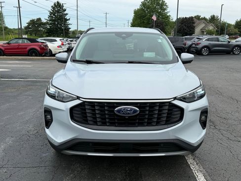 Used 2025 Ford Escape Platinum w/ Premium Technology Package AWD/4WD image 33