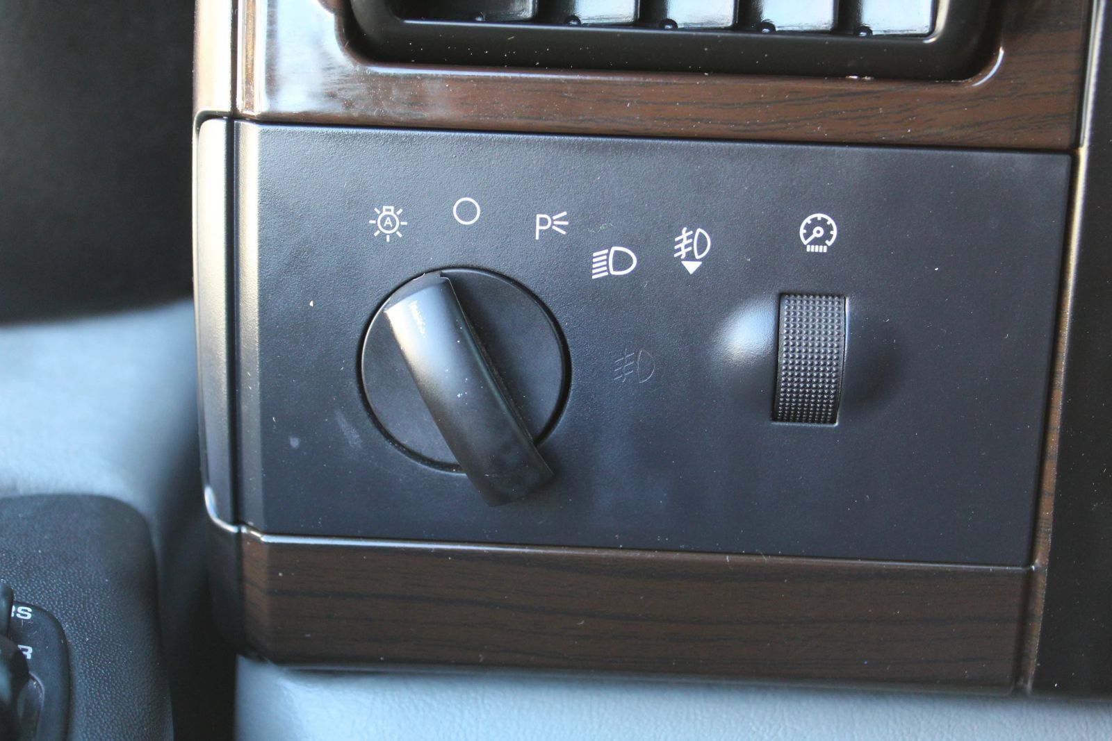 Used 2005 Ford F350 Lariat RWD image 24