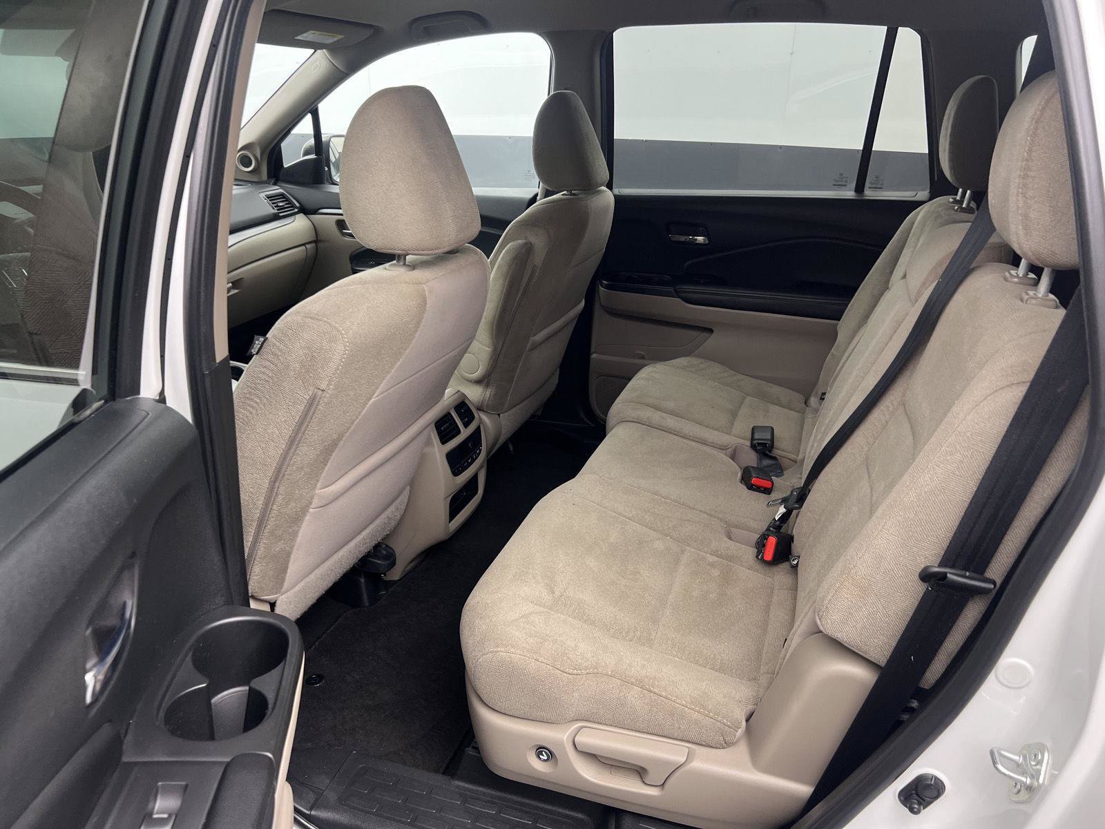 Used 2021 Honda Pilot EX image 30