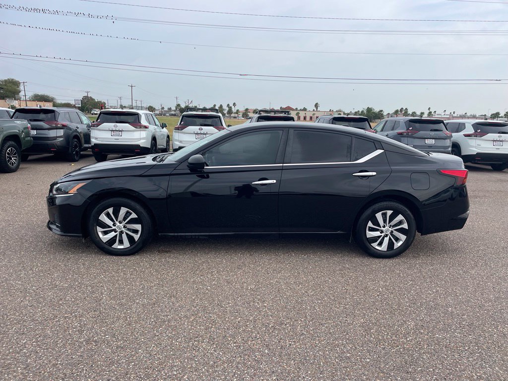 Certified 2025 Nissan Altima 2.5 S FWD image 4
