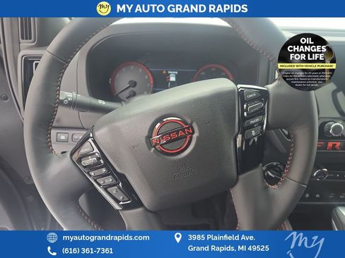 Used 2025 Nissan Frontier PRO-4X w/ Pro Premium Package AWD/4WD image 14