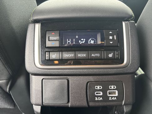 Used 2023 Subaru Ascent Onyx Edition Limited image 16