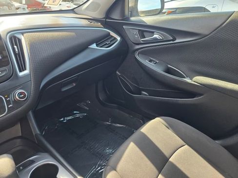 Used 2024 Chevrolet Malibu LS image 32