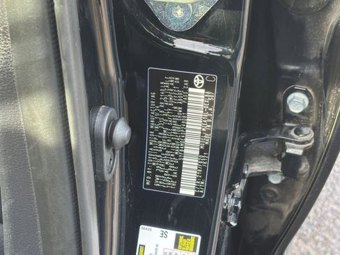 Used 2025 Toyota Corolla LE image 24