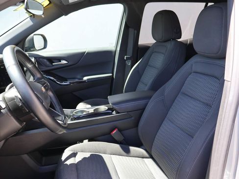 Used 2025 Chevrolet Equinox LT AWD/4WD image 9