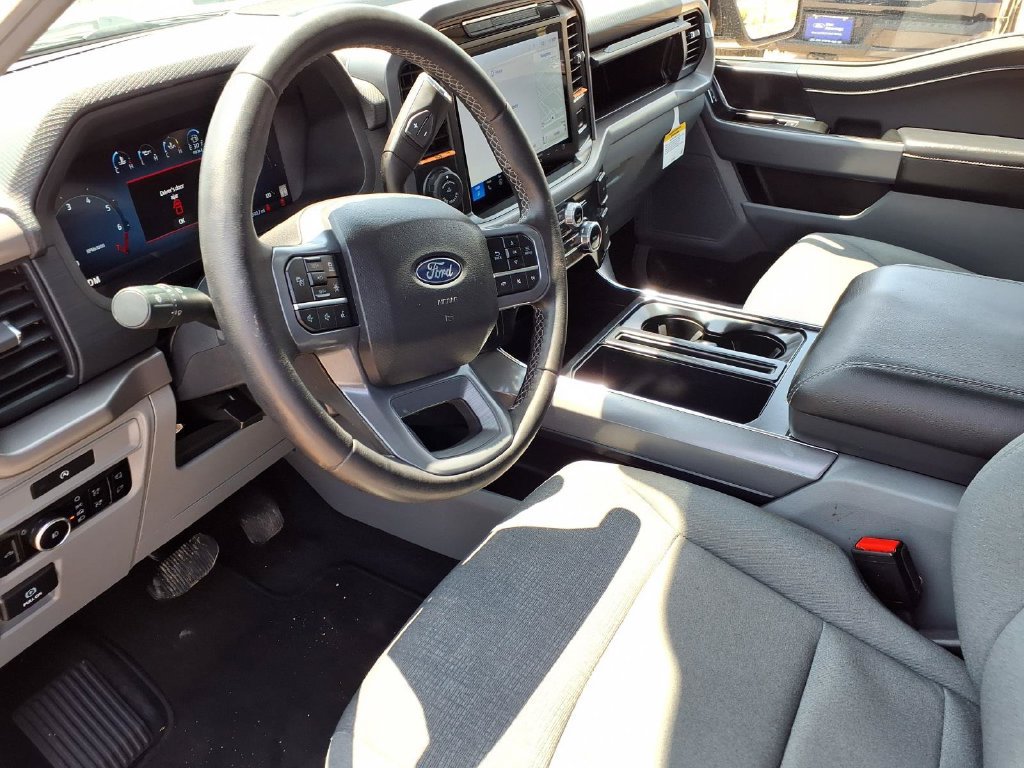 Used 2025 Ford F150 XLT w/ Equipment Group 302A MID RWD image 17