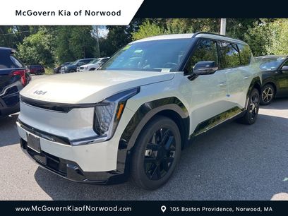 New 2026 Kia EV9 Land w/ Nightfall Edition Package