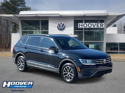 Used 2021 Volkswagen Tiguan SE w/ Panoramic Sunroof Package