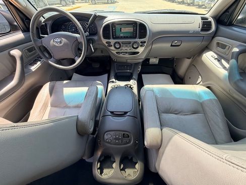 Used 2006 Toyota Sequoia Limited AWD/4WD image 23