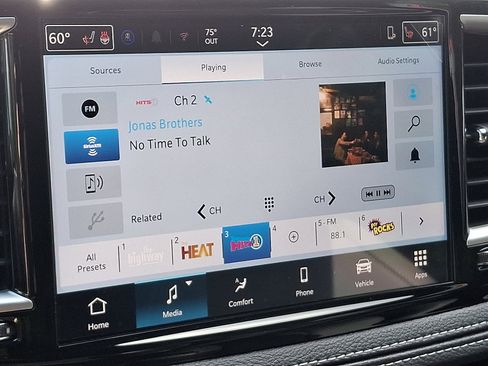 New 2026 Chrysler Pacifica Select image 11