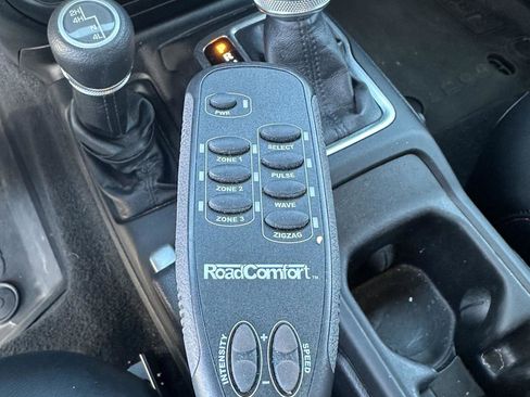 Used 2019 Jeep Wrangler Unlimited Sport S image 7