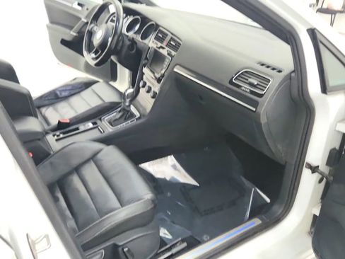 Used 2017 Volkswagen Golf R DCC & Navigation 4Motion image 33