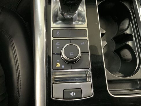 Used 2018 Land Rover Range Rover Sport HSE AWD/4WD image 26