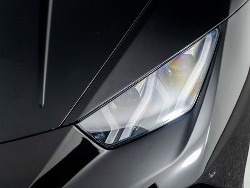 Used 2018 Lamborghini Huracan Performante image 25