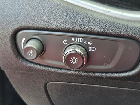 Used 2024 Chevrolet Malibu LT FWD image 34