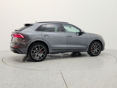 Used 2023 Audi Q8 Premium Plus AWD/4WD image 5