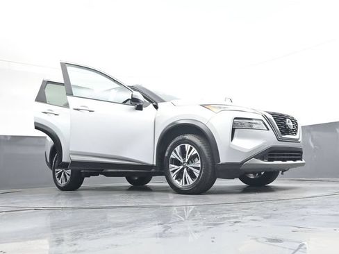 Used 2023 Nissan Rogue SV AWD/4WD image 43
