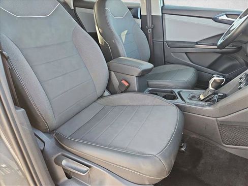 Used 2024 Volkswagen Taos SE FWD image 20