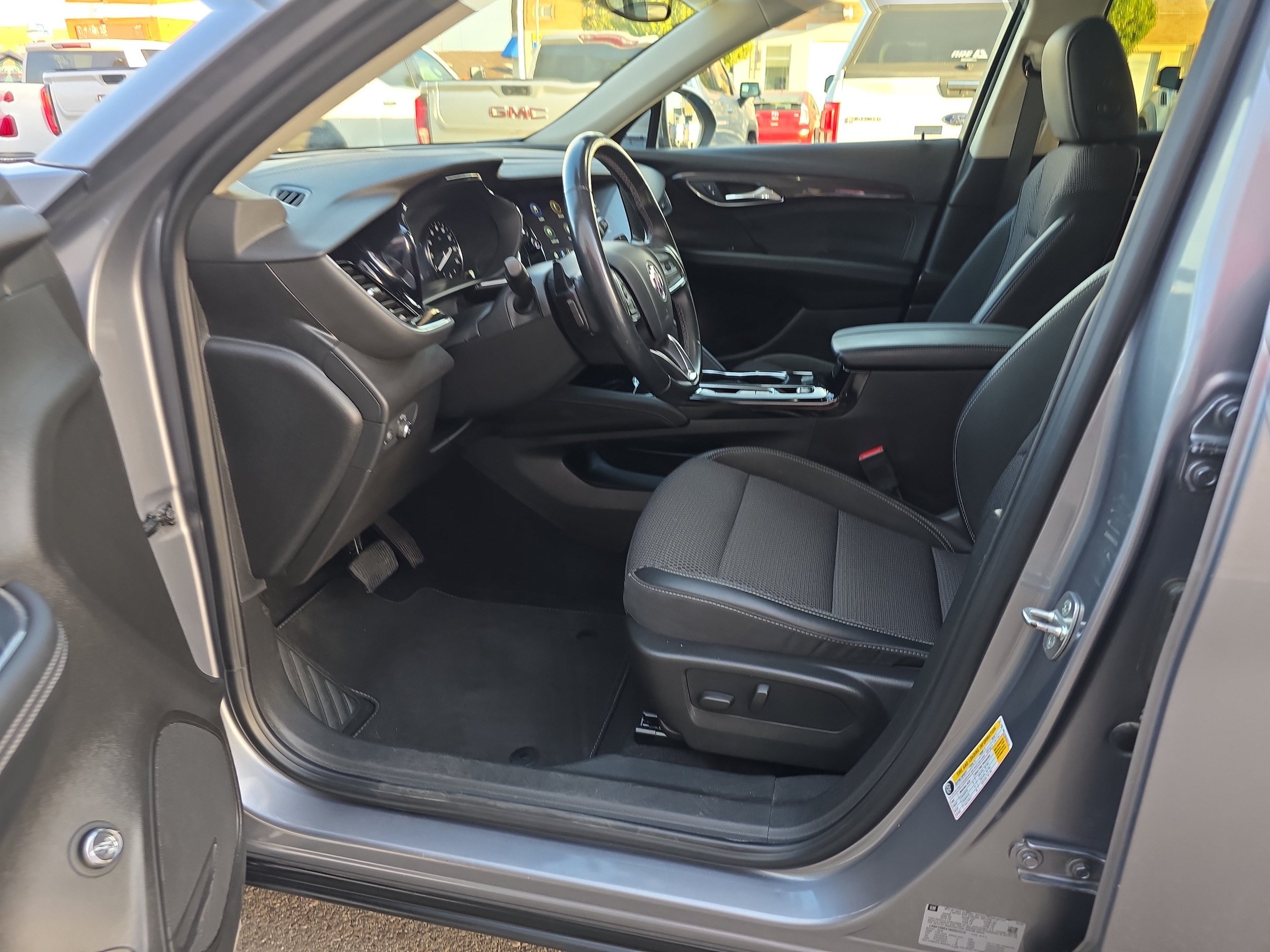 Used 2022 Buick Envision Preferred AWD/4WD image 2