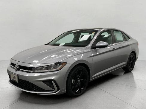 New 2025 Volkswagen Jetta SE image 8