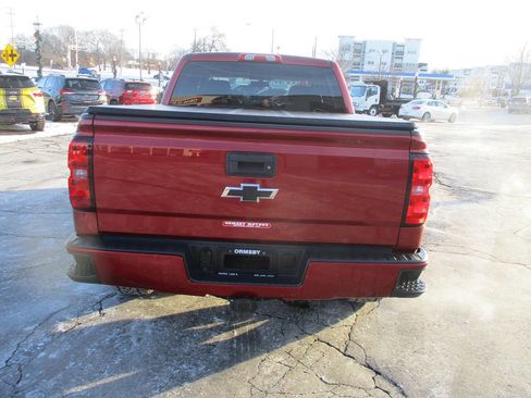 Used 2018 Chevrolet Silverado 1500 LT w/ All Star Edition image 11
