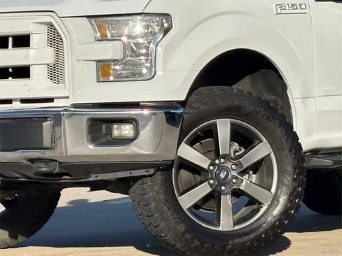 Used 2017 Ford F150 XLT w/ Trailer Tow Package image 2