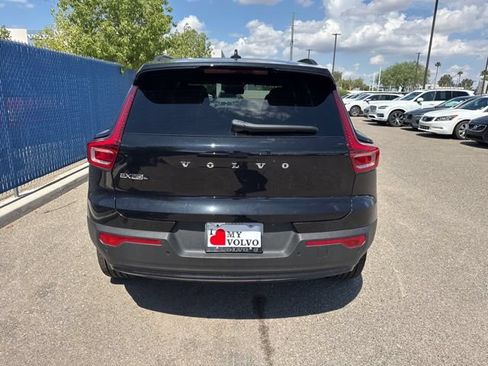 Used 2025 Volvo EX40 Core w/ Climate Package AWD/4WD image 6