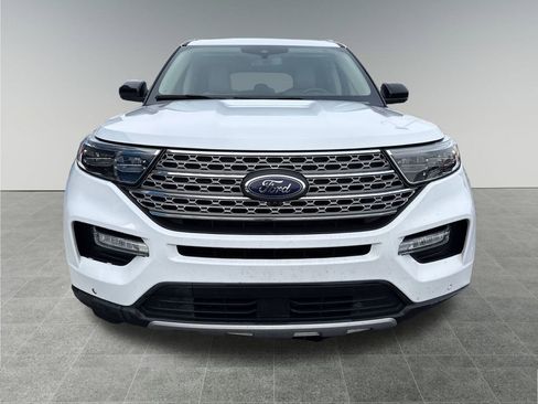 Used 2024 Ford Explorer Limited image 9