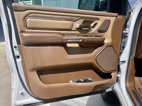 Used 2019 RAM 1500 Limited image 8