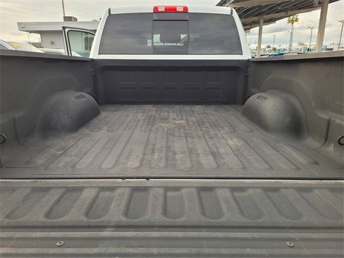 Used 2018 RAM 2500 Big Horn image 19