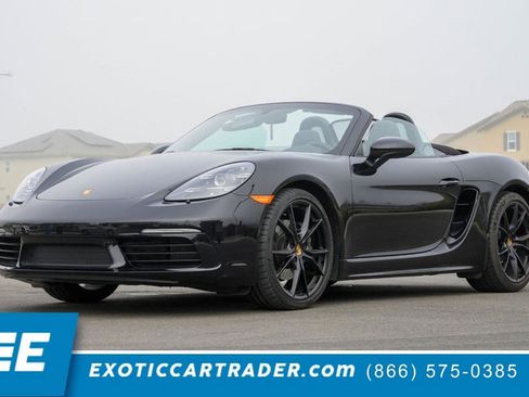 Used 2025 Porsche 718 Boxster image 1