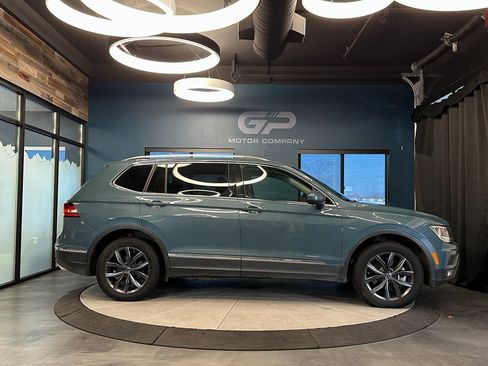 Used 2021 Volkswagen Tiguan SEL w/ 3-Row Tiguan MDO Package image 2
