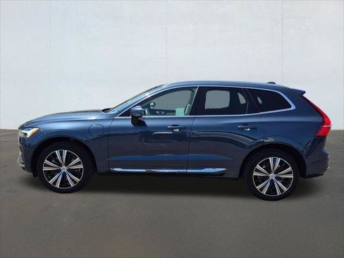 Used 2023 Volvo XC60 T8 Plus w/ Protection Package Premier AWD/4WD image 8