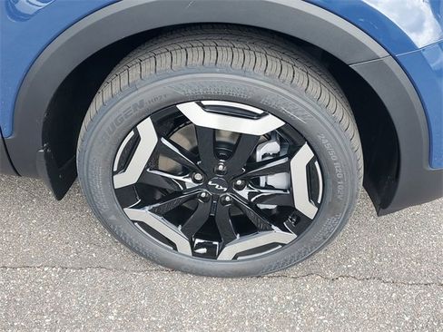 New 2025 Kia Telluride S image 42