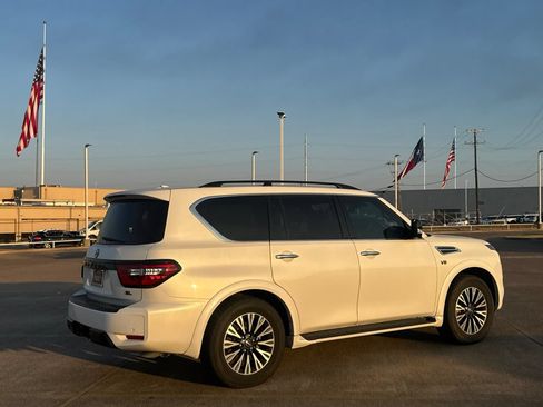 Used 2021 Nissan Armada SL w/ Midnight Edition Package RWD image 25