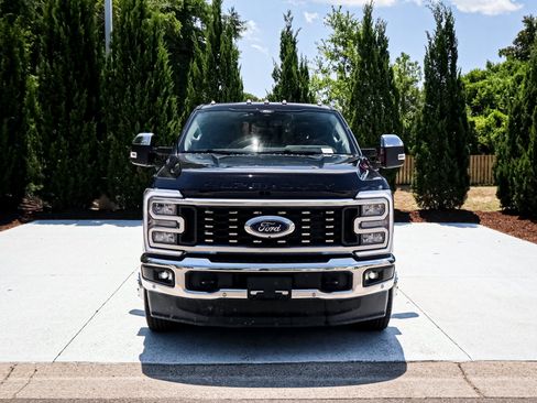 Used 2026 Ford F350 Lariat w/ Lariat Ultimate Package AWD/4WD image 3