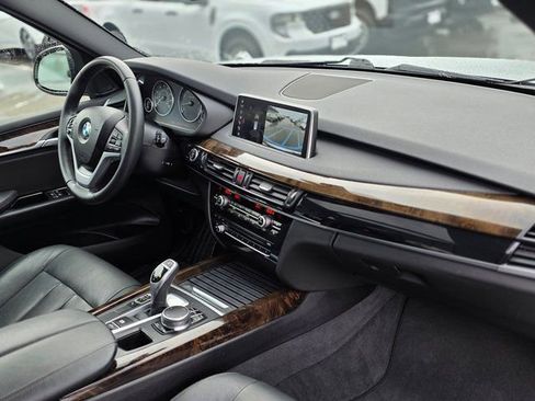 Used 2018 BMW X5 sDrive35i w/ Premium Package image 9
