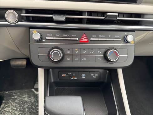 New 2026 Hyundai Tucson SE image 26