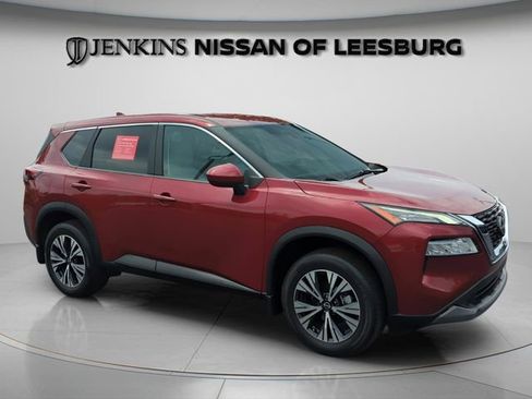Certified 2023 Nissan Rogue SV FWD image 1