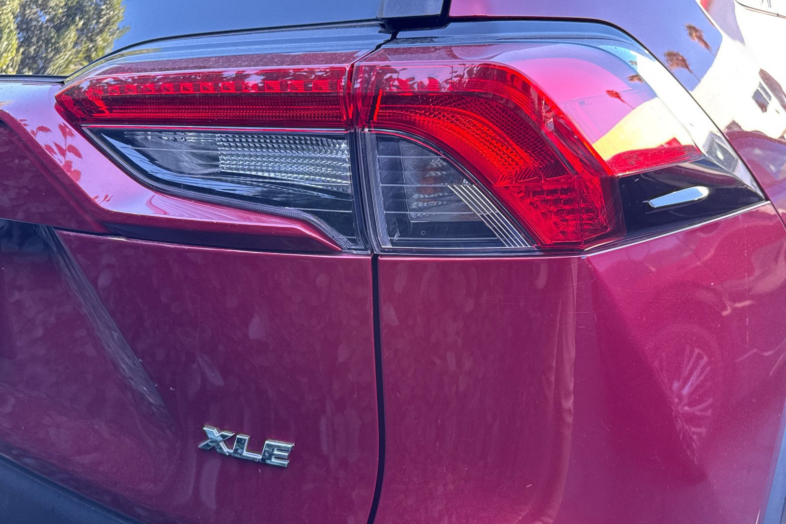 Used 2019 Toyota RAV4 XLE w/ Carpet Mat Package FWD image 7