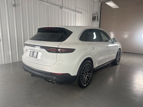 Used 2019 Porsche Cayenne S image 5