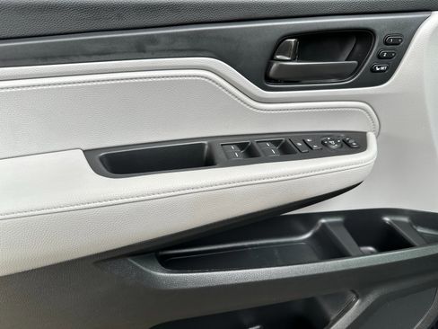 Used 2023 Honda Odyssey EX-L image 11