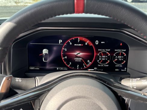 Used 2024 Nissan Z NISMO w/ Floor Mat Package image 21