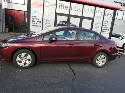 Used 2013 Honda Civic LX image 4
