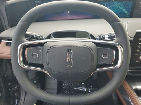New 2026 Lincoln Nautilus Reserve AWD/4WD image 16