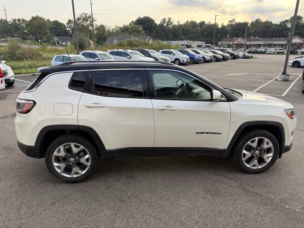 Used 2021 Jeep Compass Limited w/ Sun and Sound Group AWD/4WD image 6