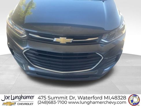 Used 2019 Chevrolet Trax LS w/ Tint and Cruise Package FWD image 2
